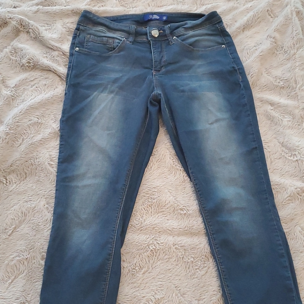 Skinny jeans size 4